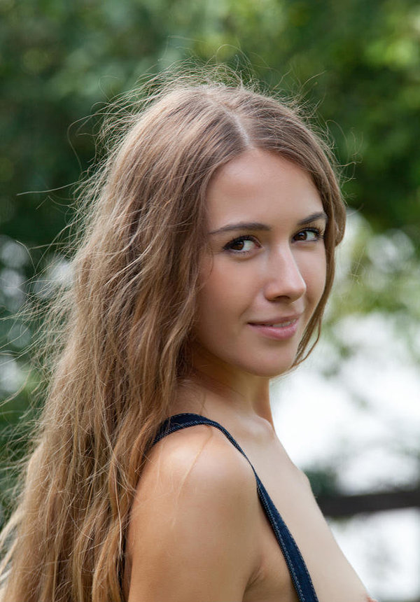 Елена, 18 лет, 2 размер груди